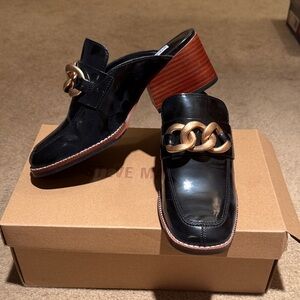 Steve Madden Black Mules with Gold Chain Detail new in box